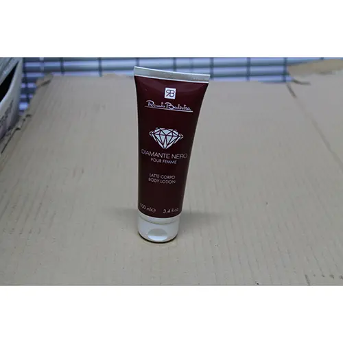 Photo de l’avis officiel: Renato Balestra Diamante Nero Ensemble cosmétique — risque: Risque chimique