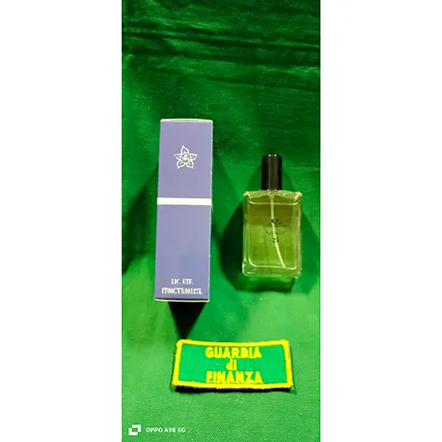 Photo de l’avis officiel: Arcobaleno parfumes Karacter 25 Eau de toilette — risque: Risque chimique