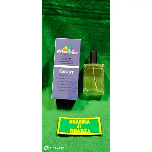 Photo de l’avis officiel: Arcobaleno parfumes Karacter 25 Eau de toilette — risque: Risque chimique