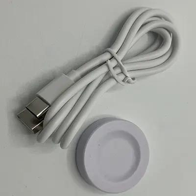 Foto uit de officiële melding: Smartwatch-oplader — risico: Milieu