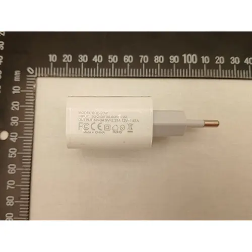 Photo de l’avis officiel: PD Chargeur USB — risque: Choc électrique