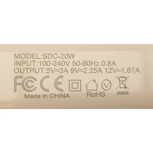 Photo de l’avis officiel: PD Chargeur USB — risque: Choc électrique