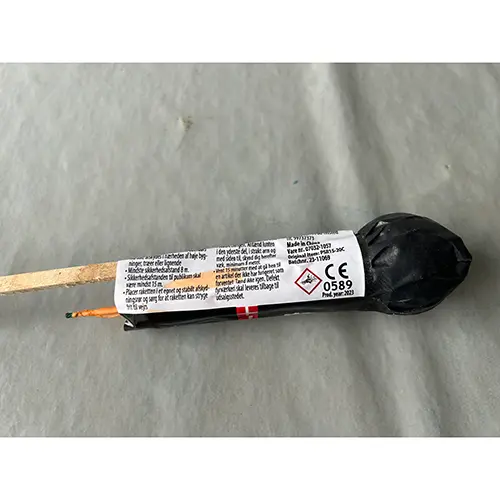 Photo de l’avis officiel: Danmarks Perler Himmelbjerget 3 Feux d'artifice — risque: Brûlures & Blessures