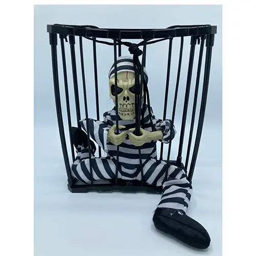 Foto do aviso oficial: Skeleton with movement, sound, light and movement detector Decoração de Halloween — risco: Ambiente