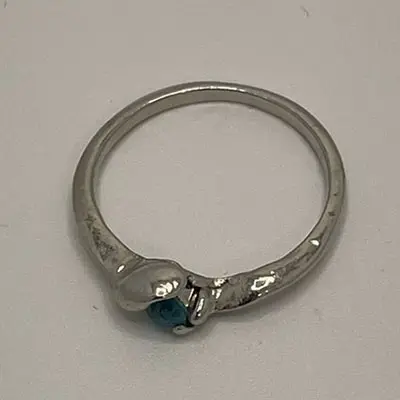 Foto dell’avviso ufficiale: Ring with ornamental stone, 3 pcs Anelli — rischio: Rischio chimico
