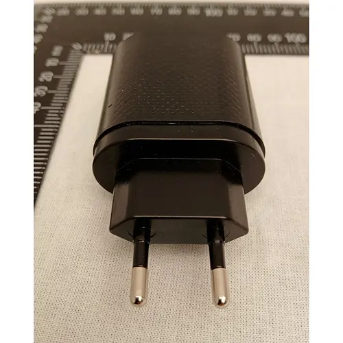 Photo de l’avis officiel: PDFastCharge Chargeur USB — risque: Choc électrique