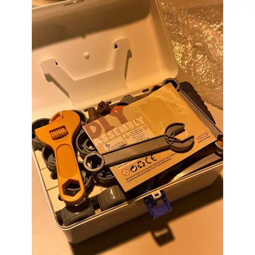 Photo from the official notice: Toy tool box "DIY Assembly" toy toolbox — environment risk