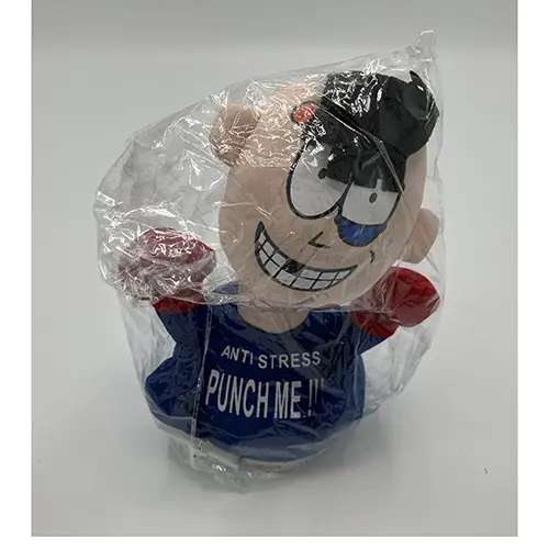 Foto do aviso oficial: Punch me doll Brinquedo a pilhas — risco: Ambiente
