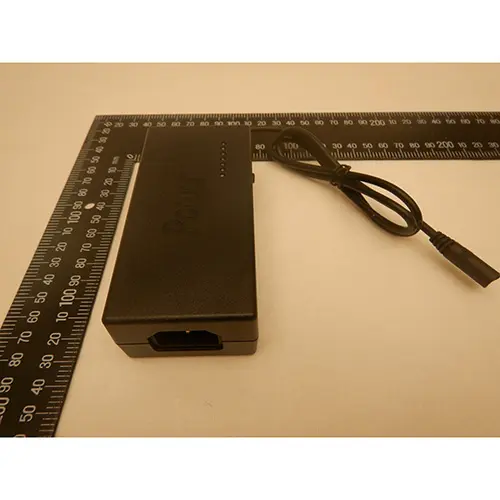 Photo de l’avis officiel: AC Adapter Chargeur de batterie — risque: Choc électrique