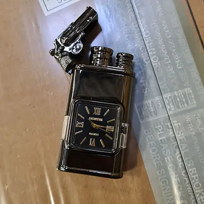 Photo from the official notice: Lighter classic fashionable novelty lighter — burns & fire risk
