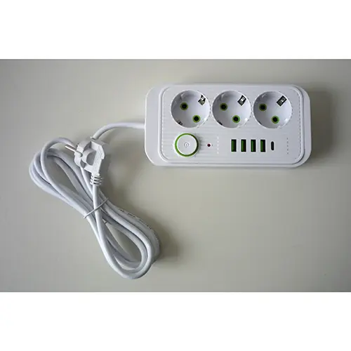Foto do aviso oficial: Lencent Socket, Power-Socket Chumbo de extensão — risco: Choque elétrico