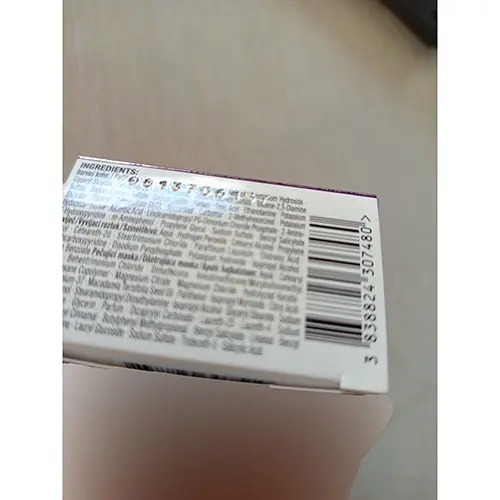 Foto aus der offiziellen Meldung: Schwarzkopf Palette LONG-LASTING INTENSITY, PERMANENT, 7-65, LG5, 3x CARE Haarfärbemittel — Risiko: Chemikalie