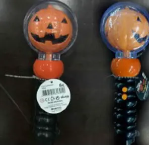 Photo de l’avis officiel: HAPPY HALLOWEEN Boule lumineuse torche jouet Halloween — risque: Risque chimique & Étouffement