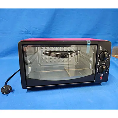 Foto aus der offiziellen Meldung: Retoo Mini-Elektrobackofen 10L 900W Elektrischer Ofen — Risiko: Elektrischer Schlag