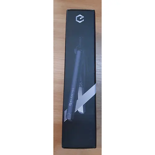 Photo from the official notice: Elgetec Mini Salon Ceramic Travel Hair Straightener — fire risk