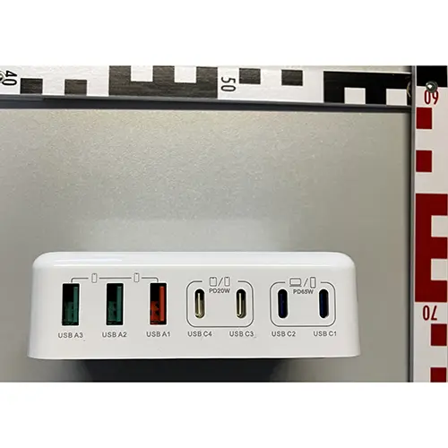 Foto uit de officiële melding: Avatcen GaN 7 Port Fast Charger Station USB-oplader — risico: Elektrische schok & Brand