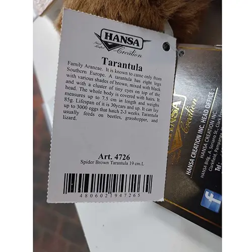 Foto aus der offiziellen Meldung: HANSA CREATION Tarantula Plüschtier — Risiko: Ersticken