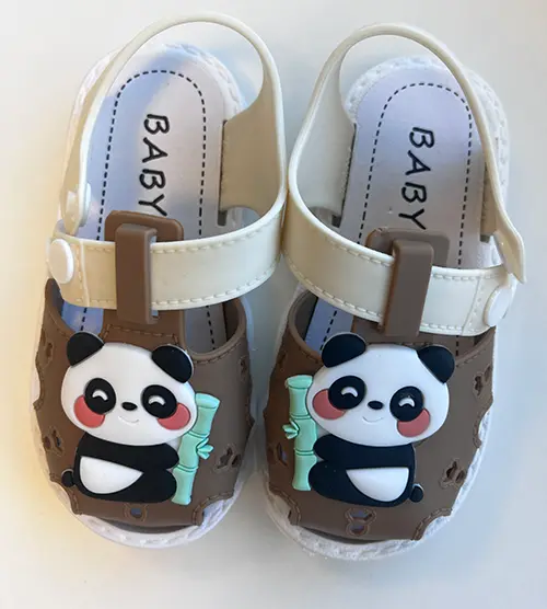 Photo from the official notice: Baby Panda Sandals Trendy søte tegneseriesandaler for gutter pustende lette children's sandals — chemical risk