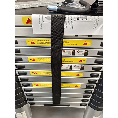 Photo de l’avis officiel: TEEMZA 4.9M Telescopic Ladder Échelle télescopique — risque: Blessures