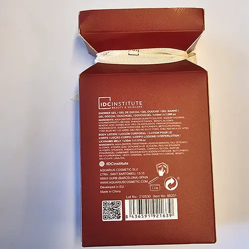 Foto dell’avviso ufficiale: IDC INSTITUTE Secret Sories Set di cosmetici — rischio: Rischio chimico
