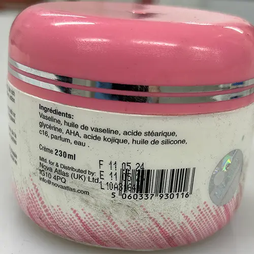 Foto aus der offiziellen Meldung: Nova Atlas Advanced dermatology with "c" complex Hautaufhellungscreme — Risiko: Chemikalie