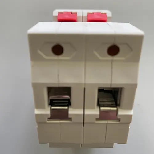 Foto dell’avviso ufficiale: Jenngaoo DC Miniature Circuit Breaker Interruttore automatico — rischio: Incendio