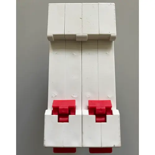 Foto dell’avviso ufficiale: Jenngaoo DC Miniature Circuit Breaker Interruttore automatico — rischio: Incendio