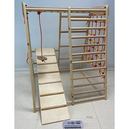 Photo de l’avis officiel: RINAGYM Kids Wall Bar Set Cadre d'escalade — risque: Etranglement