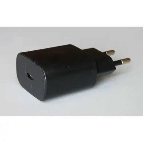 Photo de l’avis officiel: TREQA TRAVEL ADAPTER, 25W PD Adapter Chargeur USB — risque: Choc électrique