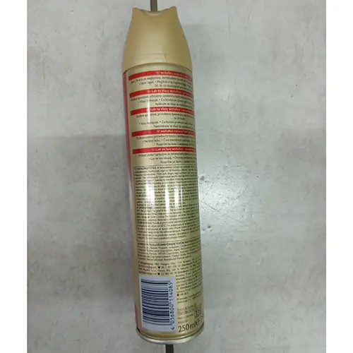 Foto aus der offiziellen Meldung: Wella unsurpassed flexible hold wellaflex HAIRSPRAY Haarspray — Risiko: Chemikalie