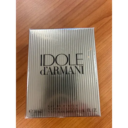 Foto uit de officiële melding: Giorgio Armani Idole d'Armani Parfum — risico: Chemische risico's (SR/02362/25)