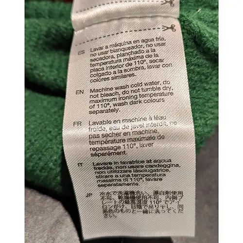 Foto uit de officiële melding: Compania Fantastica mini Kindervest — risico: Verwonding & Verwurging
