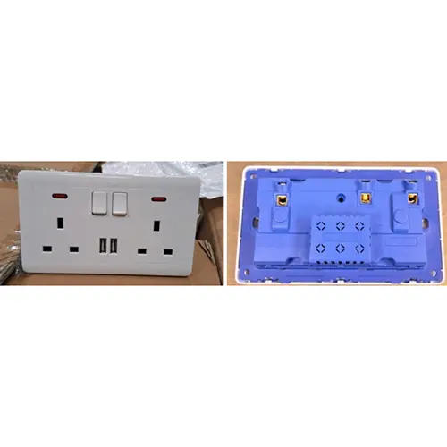 Foto aus der offiziellen Meldung: Wall socket Wandsteckdose — Risiko: Feuer