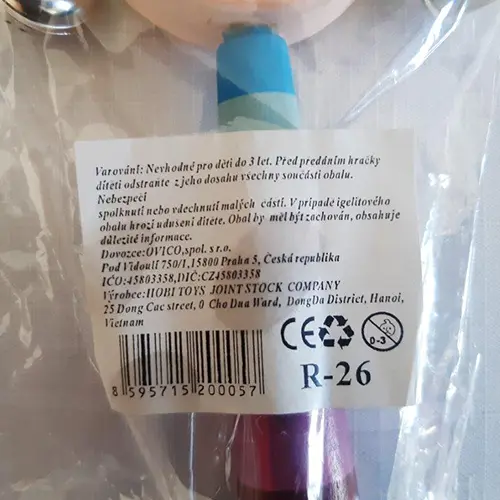 Foto uit de officiële melding: HOBI TOYS Children's toy - rattle De rammelaar van het speelgoed — risico: Verstikking door inslikken