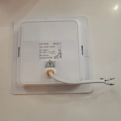 Foto do aviso oficial: LED line LITE MOLLY downlight Luz fixa — risco: Choque elétrico