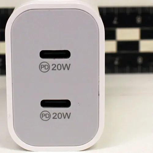 Foto do aviso oficial: GreenHec Basics 40W PD 4.0 Carregador USB — risco: Queimaduras & Choque elétrico