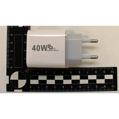 Foto do aviso oficial: GreenHec Basics 40W PD 4.0 Carregador USB — risco: Queimaduras & Choque elétrico