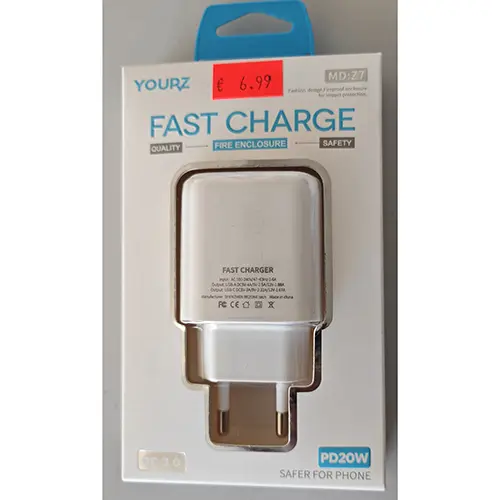 Foto do aviso oficial: YOURZ FAST CHARGE Adaptador — risco: Choque elétrico