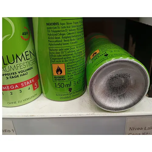 Foto aus der offiziellen Meldung: Schwarzkopf/Taft volumen schaumfestiger Haarstylingschaum — Risiko: Chemikalie
