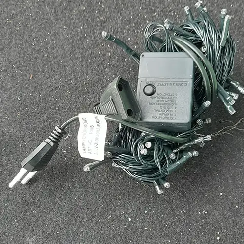Photo de l’avis officiel: Lampki choinkowe led Chaîne d'éclairage — risque: Choc électrique (SR/03020/25)