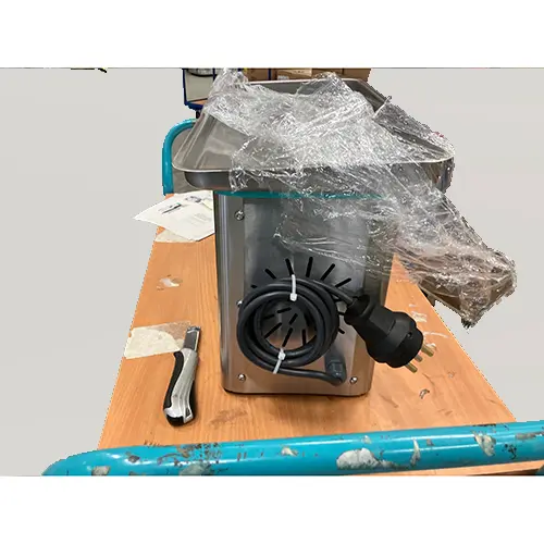 Foto dell’avviso ufficiale: Bosfor MEAT MINCER UKM-12 Tritacarne — rischio: Lesioni