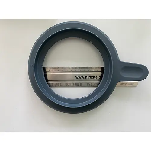 Foto uit de officiële melding: Mixtopfdeckel für TM5 und TM6 mit großer Öffnung Mengkomdeksel — risico: Snijwonden
