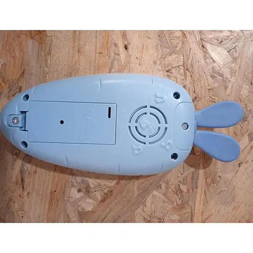 Photo from the official notice: Toylabel plastic interactive toy — choking risk