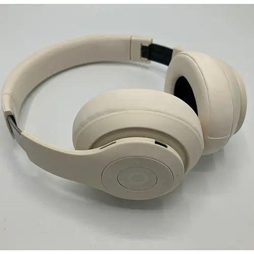 Photo from the official notice: Beats by Dr. Dre (counterfeit) Studio Pro headphones wireless headphones — chemical & environment risk