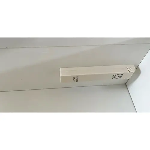 Foto do aviso oficial: STARLEAD Espelho com luzes LED — risco: Choque elétrico