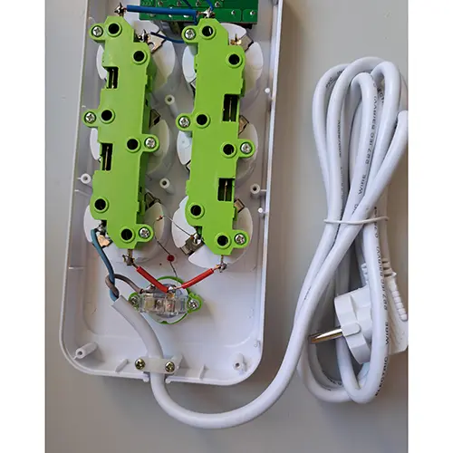 Foto do aviso oficial: Meilepai / facaio SOCKET Chumbo da extensão — risco: Choque elétrico