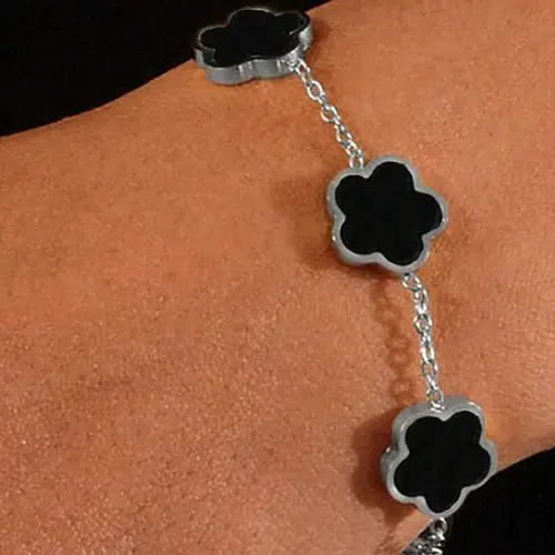 Photo from the official notice: 1pc Fashionable Business Style Lucky 5-Leaf Clover Design Men's Bracelet — chemical risk