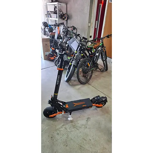 Photo from the official notice: KuKirin Electric scooter — fire & injuries risk