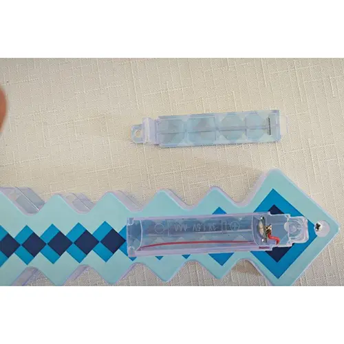 Photo de l’avis officiel: Best all® Plastic light sword Épée de jouet — risque: Risque chimique