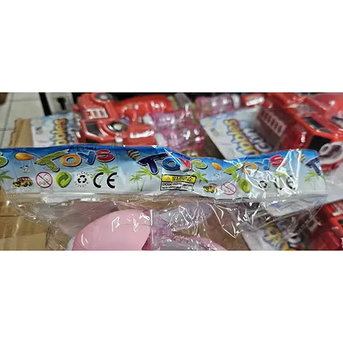 Photo de l’avis officiel: Péroquet Jouet en plastique — risque: Risque chimique & Étouffement